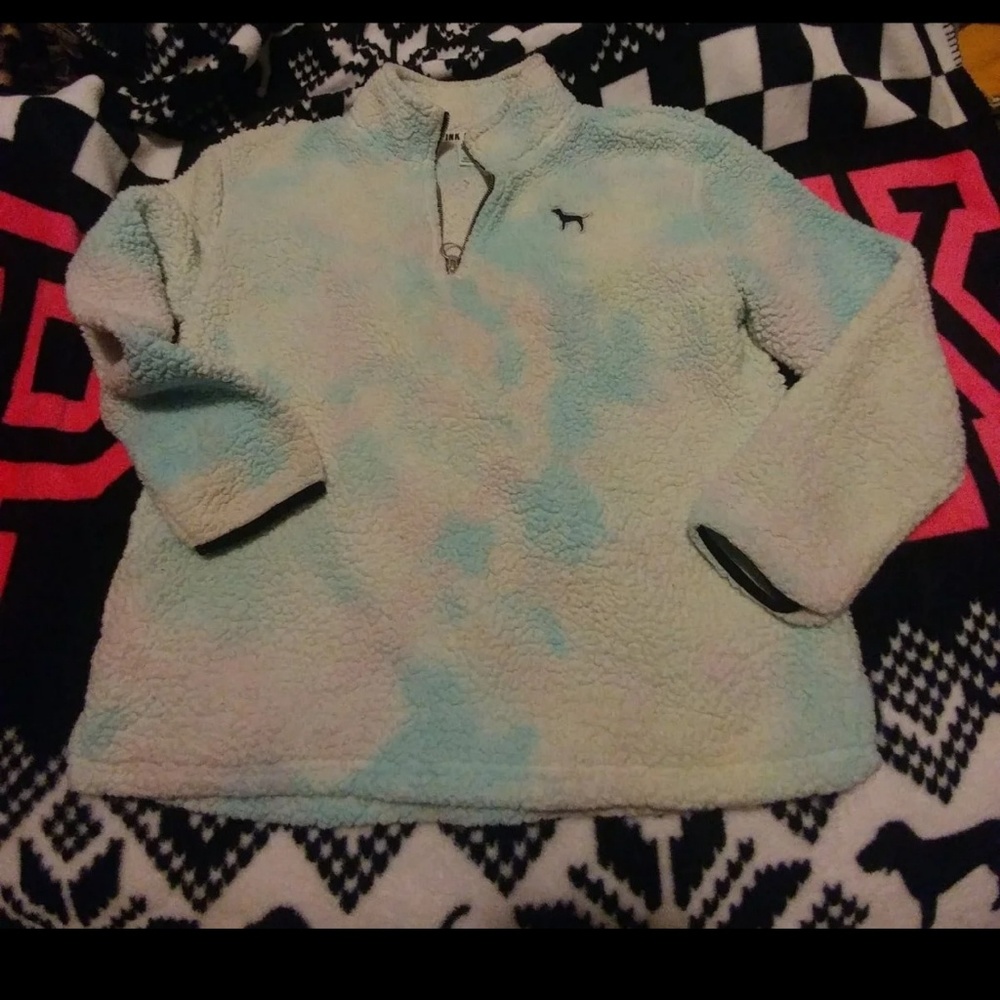 SOLDVICTORIA'S SECRET PINK VS SHERPA SWEATER SHIRT